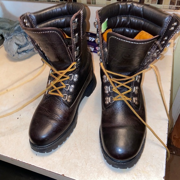 boots tupac wore in juice